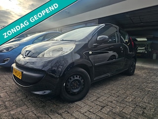 Peugeot 107 1.0-12V XS | INRUILKOOPJE ZO MEE | APK TOT 15-11 | ELEC RAMEN |