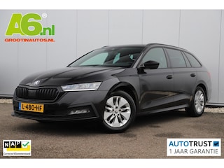 Skoda Octavia Combi 1.0 e-TSI Sport Business Automaat Sportstoelen 16 inch LMV Navigatie Clima Adaptive Cruise Sfeerverlichting Carplay Android PDC