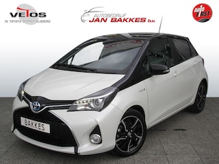 Toyota Yaris 1.5 Hybrid Dynamic Bi-Tone