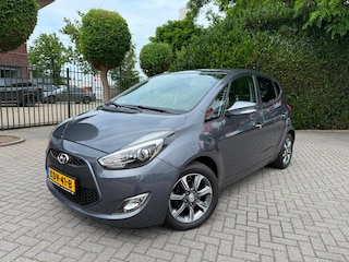 Hyundai ix20 1.6i, Clima, Cruise Control, Navigatie, Parkeersensoren, Achteruitrijcamera, LM-velgen 16" & all-season banden