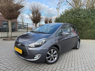Hyundai ix20 1.6i, Clima, Cruise Control, Navigatie, Parkeersensoren, Achteruitrijcamera, LM-velgen 16" & all-season banden