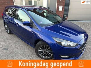 Ford Focus Wagon 1.0 ST-Line / Navi / PDC / Clima