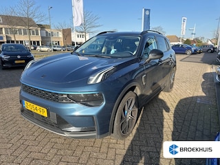 Lynk & Co 01 1.5 | Camera | Leder | Carplay | Adaptive cruise control | Dodehoek detectie | Elektrische achterklep | Bestuurdersstoel met gehuegen | Keyless entry | Panoramadak | Stoelverwarming | Digitaal cockpit