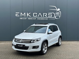 Volkswagen Tiguan 1.4 TSI R-Line Edition / PANODAK / NAVI / LEEER / STOELVER .