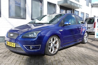 Ford Focus 2.5-20V ST