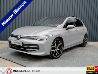 Volkswagen Golf 1.5 eTSI 50 Edition | Panodak | Trekhaak wegkl. | Stoelgeheugen | Head Up | IQ Light | Prijs Rijklaar!!