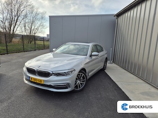 BMW 530e iPerformance High Executive 252Pk | Rondomzichtcamera | Head-up Display | Glazen schuifkanteldak | Stoelverwarming en ventilatie | 18:LMV