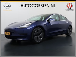 Tesla Model 3 SR+ 325PK LFP-Accu AutoPilot Leer Pano-Dak Adaptive Cruise Lmv 18" Camera's Elektr.-Stuur+Stoelen+Spiegels+Geheugen+Easy-Entry+Verwarmde stoelen Park assistent Pdc WIFI Ecc Lane-Assist Speed-Assist SOH 90% Ecc Navi Led DAB Voorverwarmen interieur via App Keyless One-Pedal-Drive Origineel Nederlandse Auto Slechts 26.700km!