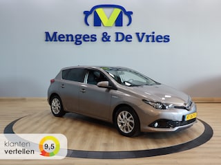 Toyota Auris 1.8 Hybrid Now Airco | Panorama | Camera | Cruise Control | Navigatie | Isofix | NAP
