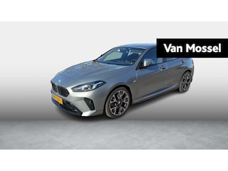 BMW 120 | WORDT VERWACHT | M SPORTPAKKET | APPLE CARPLAY | ELEKTRISCHE ACHTERKLEP | BLUETOOTH | CLIMATE CONTROL |