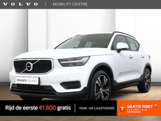 Volvo XC40 1.5 T2 Moment. Core | 18" LM velgen | Navigatie |