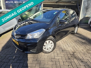 Toyota Yaris 1.0 VVT-i Now | 1E EIGENAAR | 12MND GARANTIE | AIRCO | ELEC RAMEN | NW APK |