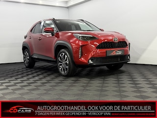 Toyota Yaris Cross 1.5 Hybrid 115 First Edition Camera, Navi, Keyless start, Rijstrook correctie, Clima, Apple carplay, Lichtmetalen velgen, Cruise control