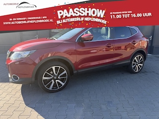 Nissan Qashqai 1.2 Connect Edition Automaat,360 camera,Trekhaak,Panodak,Pdc Hoge Zit Bj 2015 Km 121.000 Nap 2e eigenaar !!