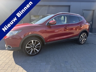 Nissan Qashqai 1.2 Connect Edition Automaat,360 camera,Trekhaak,Panodak,Pdc Hoge Zit Bj 2015 Km 121.000 Nap 2e eigenaar !!