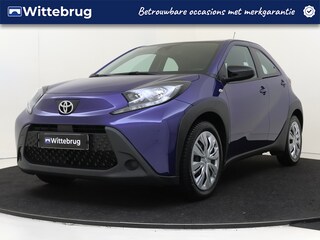 Toyota Aygo 1.0 VVT-i MT Play Apple Carplay | Airco | Camera | All season banden |