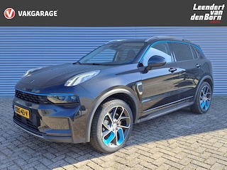 Lynk & Co 01 1.5 | Panoramadak | Navi | Trekhaak | Camera | Climate Control | Automaat