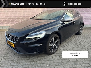 Volvo V40 1.5 T3 Polar+ Sport | Navigatie | Achteruitrijcamera | Parkeersensoren | Trekhaak | Panoramadak | Harman Kardon Audio | BLIS | Cruise Control Adaptief | LED Koplampen | Keyless Entry