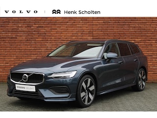 Volvo V60 B3 AUT7 163PK Essential | Adaptieve Cruise Control | Trekhaak semi elektrisch inklapbaar | Elektrisch Verstelbare Lendesteunen | BLIS Dodehoekdetectie | Verwarmbare Voor- en Achterstoelen | Stuurwielverwarming | Extra Getint Glas Achter | 19" Lichtmetalen Velgen | Parkeercamera | Parkeersensoren voor + achter |
