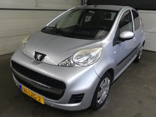 Peugeot 107 1.0-12V XS - Automaat - Airco - Weinig km NAP!
