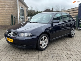 Audi A3 1.6 Attraction |5drs | airco |nieuwe apk keuring | angel eyes