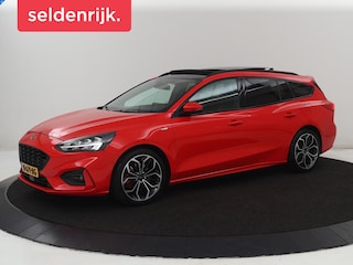 Ford Focus 1.0 EcoBoost ST Line | Panoramadak | Stoel & stuurverwarming | Camera | Carplay | 18'' | Full LED | Climate control | Keyless | Park Assist | Cruise control | Getint glas