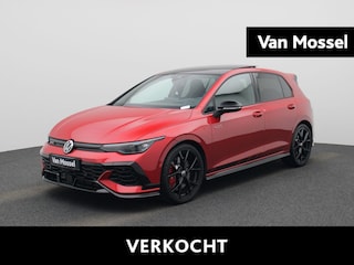 Volkswagen Golf 2.0 TSI GTI Clubsport 301pk | Panoramadak | Head-Up display | Harman Kardon | Stoelverwarming | Stuurwielverwarming | Dynamic Chassis Control | LED Matrix | Navigatie