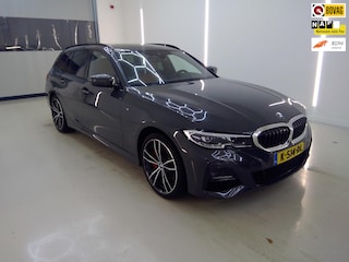 BMW 3-serie Touring 330e eDrive 184PK Edition M-sport+Bruin-Leder+Dravit-Grau+Parking Pack+Trekhaak-Pakket =NOVEMBER 2020 SUPER !!
