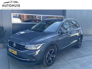 Volkswagen Tiguan 1.4 TSI 245pk eHybrid Active Business Camera Virtual Cockpit Winterpakket Elektrische klep Trekhaak