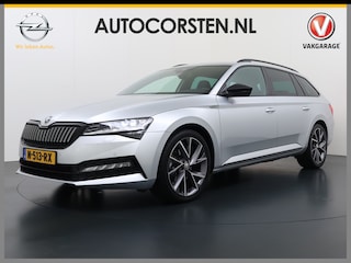 Skoda Superb Combi T218PK iV PHEV AUT-6 Sportline BS Elektr.+Geheugen-Sport-Stoelen+Verwarmd Trekhaak Virtual Cockpit Matrix Led Navi Ecc Adap.Cruise Camera Apple Carplay Auto Pdc 1.4t- Plug-in-hybride Achterbank+Stuurverwarming Led Elek.Achterklep Lmv 19" Keyless Dodehoek detectie Verkeersbord detectie 1e Eigenaar Origineel Nederlandse Auto 400 Nm !! + 1600kg trekvermogen