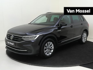 Volkswagen Tiguan 1.4 TSI eHybrid Life Navigatie | Parkeercamera | LM velgen | Climat control |