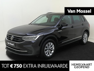 Volkswagen Tiguan 1.4 TSI eHybrid Life Navigatie | Parkeercamera | LM velgen | Climat control |