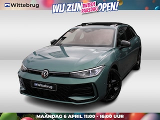 Volkswagen Passat Variant 1.5 eHybrid 272pk DSG R-Line Business / Panoramadak / Massagestoelen / Black Style / Elek. Zwenkbare Trekhaak / Elek Achterklep / Matrix LED / Head-Up Display / 18" LMV