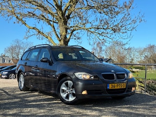 BMW 3-serie Touring 320i Dynamic Executive | Automaat | Leder + Navi + Clima + Cruise nu €3.975,-!!