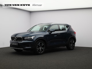 Volvo XC40 2.0 T4 Inscription / Trekhaak / Panoramadak / 360 Camera / Elektrisch Verst. Stoelen / Adaptive Cruise / Lederen Bekleding / BLIS / Keyless /