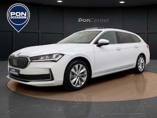 Skoda Superb Combi 1.5 TSI MHEV First Edition | Pano Dak | Trekhaak | ACC | Camera | Stuur-/Stoelverwarming V+A | Parkeerhulp | 17'' |