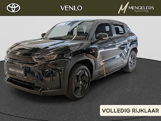 Toyota Urban Cruiser Dynamic 61 kWh EXTRA INRUILVOORDEEL € 1.500,--
