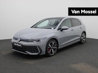Volkswagen Golf 1.5 eHybrid GTE 272 PK| Panoramadak | Head-Updisplay | Stuurwielverwarming | Stoelverwarming | Navigatie | 18 Inch Velgen | LED Matrix