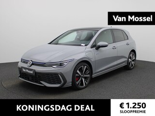 Volkswagen Golf 1.5 eHybrid GTE 272 PK| Panoramadak | Head-Updisplay | Stuurwielverwarming | Stoelverwarming | Navigatie | 18 Inch Velgen | LED Matrix