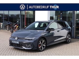 Volkswagen Golf 1.5 eHybrid GTE 60mnd 100.000km garantie Black style LED matrix area view side assist adaptief onderstel DCC trekhaak 18" LMV discover navi stoel verwarming keyless acces privacy glas klasse III alarm stuurverwarming travel assist dynamische richtingaanwijzers