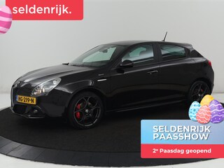 Alfa Romeo Giulietta 1.4 T Sprint | Origineel NL | Automaat | Alcantara | Navigatie | Climate control | Cruise control | Getint glas