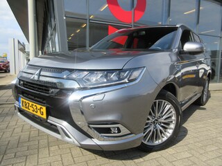 Mitsubishi Outlander 2.4 PHEV Instyle Edition 240 PK AUTOMAAT | 4WD | TREKHAAK | DEALER ONDERHOUDEN | 1.500 KG TREKGEWICHT |