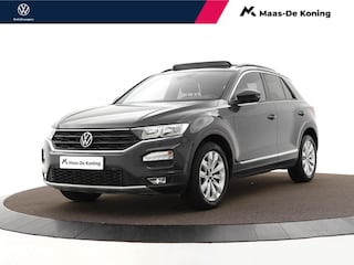 Volkswagen T-Roc 1.5 TSI 150pk DSG Sport · Panoramadak · Afneembare Trekhaak · Stoelverwarming · Navigatie · 17"Velgen · Elek. Inklapbare Spiegels ·