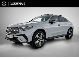Mercedes-Benz GLC 300e 4MATIC Sport Edition | Premium Plus | Nightpakket | Winterpakket | Trekhaak | AMG spoiler | 20 inch AMG velgen | Panoramaschuifdak | Burmester® 3D sound systeem | Augmented Reality navigatie | Head-up display |