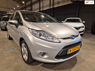 Ford Fiesta 1.25 Titanium - 5 drs - Airco - Nieuwe distributieriem