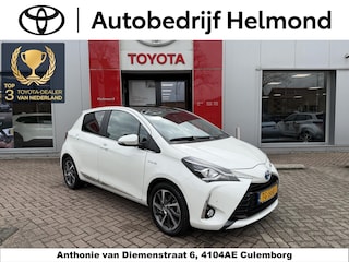 Toyota Yaris 1.5 Hybrid Premium | Panoramadak | Key-less entry | Dealer onderhouden