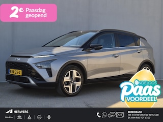 Hyundai Bayon 1.0 T-GDI Premium Automaat / Dealer onderhouden / Fabrieksgarantie tot 01-2027 / Navigatie / Adaptieve CC / Camera / Stuur-, Stoel & Achterbank verwarming / 17” LM wielen & All Season banden / Apple Carplay Android Auto / Bose Audio Systeem /
