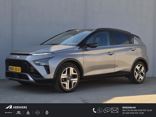Hyundai Bayon 1.0 T-GDI Premium Automaat / Dealer onderhouden / Fabrieksgarantie tot 01-2027 / Navigatie / Adaptieve CC / Camera / Stuur-, Stoel & Achterbank verwarming / 17” LM wielen & All Season banden / Apple Carplay Android Auto / Bose Audio Systeem /