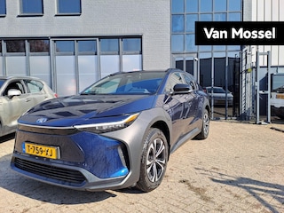 Toyota bZ4X Dynamic 71 kWh | VERWACHT | STOEL-STUURWIELVERWARMING | NAVIGATIE | CAMERA | KEY-LESS ENTRY EN START