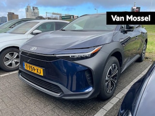 Toyota bZ4X Dynamic 71 kWh | VERWACHT | STOEL-STUURWIELVERWARMING | NAVIGATIE | CAMERA | KEY-LESS ENTRY EN START